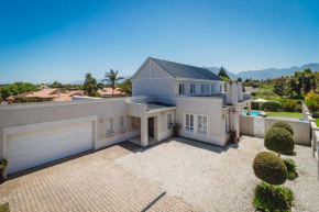 Fifty1 on Long on Kingswood Golf Estate